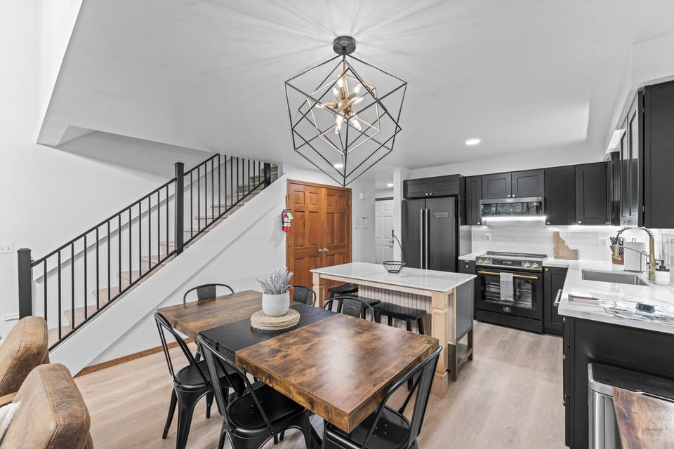 Kitchen- island- dining- main level