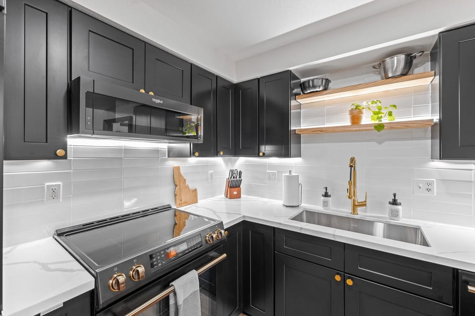 Kitchen- main level