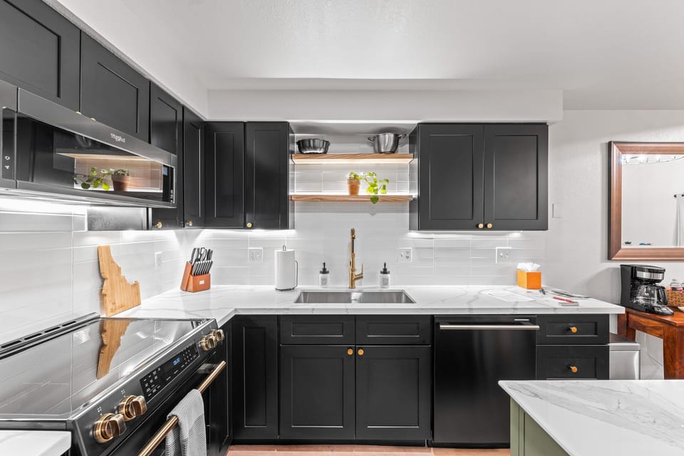 Kitchen- main level