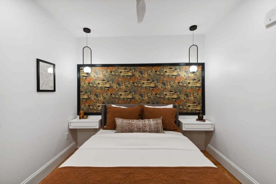 Bedroom One | Queen Bed | Suite Lower Level (Floor 1) | Located Near Living Room