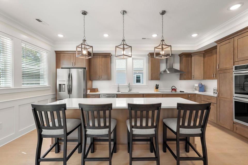 M972: The Superior Blue Pearl | Mid Level Kitchen
