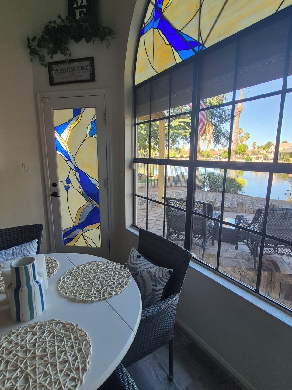Dining table with a view of the lake