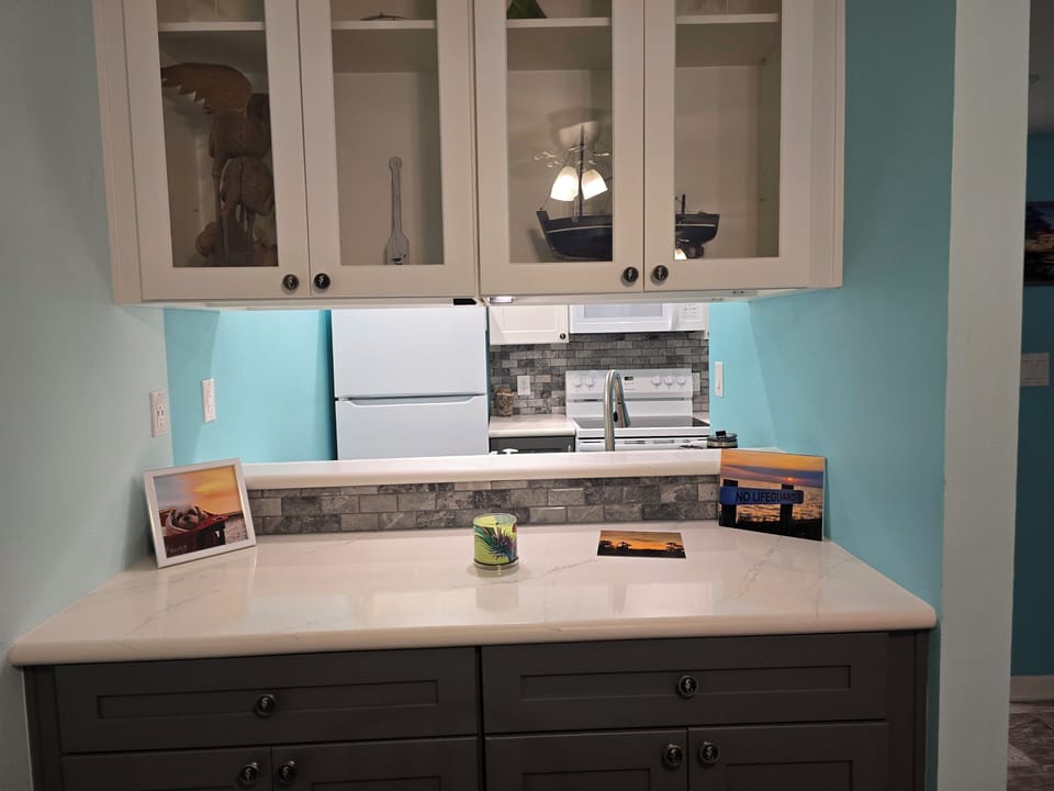 Dining into the kitchen area