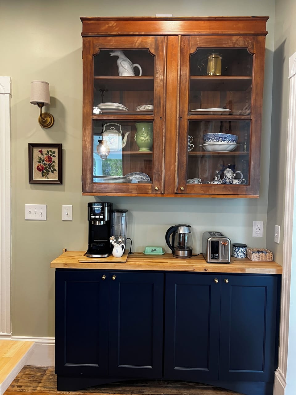 coffee/ breakfast bar
