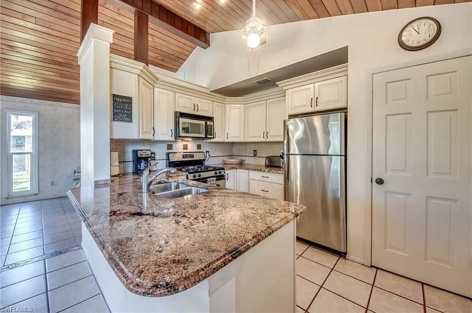 Upstairs Granite kitchen