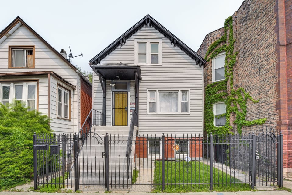 Property Exterior | Fenced-In Yard | Dog Friendly