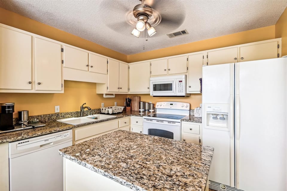 Kitchen area