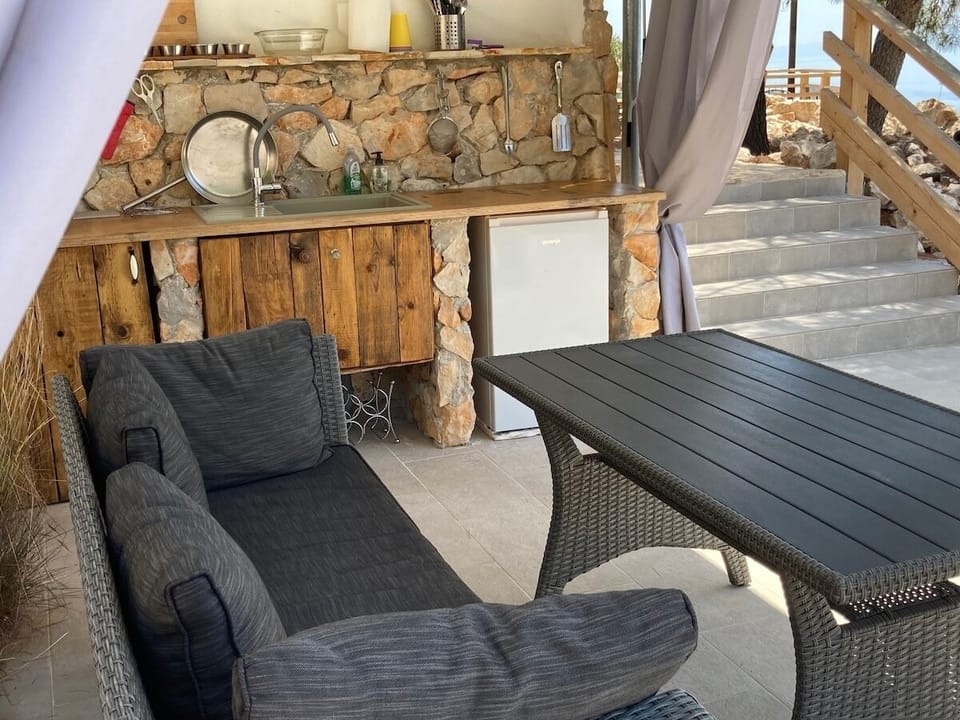 Terrace 2