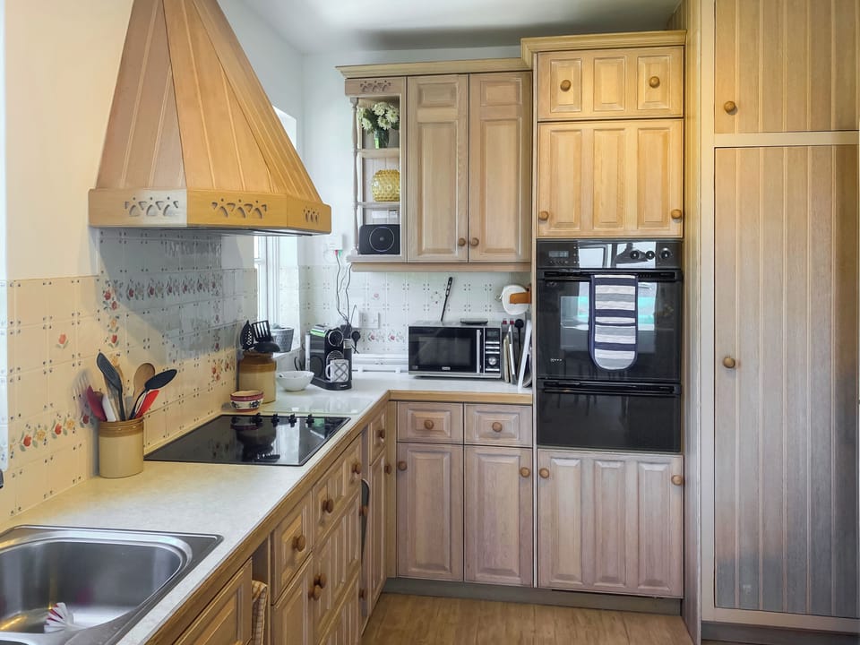 Kitchen | Lantreath, St Mawes