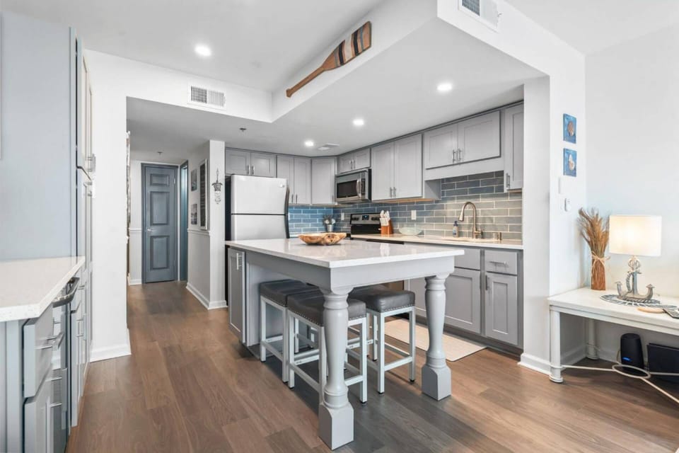Updated Eat-In Kitchen with Large Island with Seating