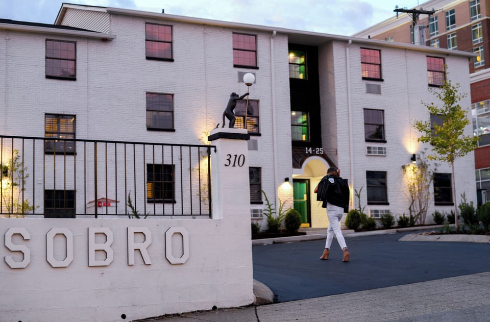 Prime SoBro location.