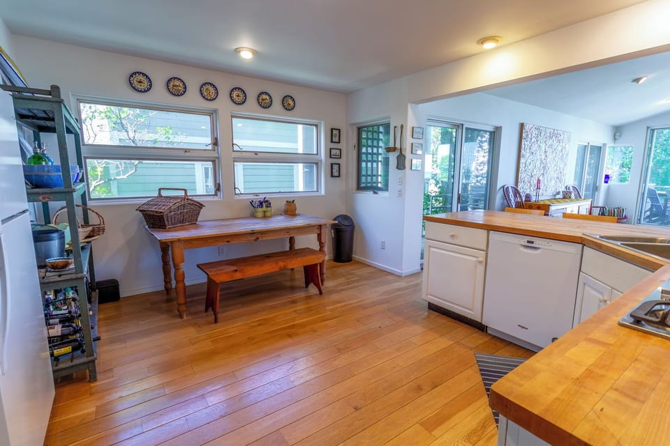 Main Level | Kitchen
