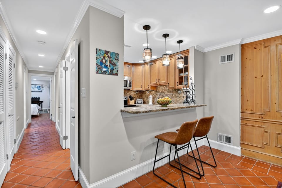 Counter seating at kitchen