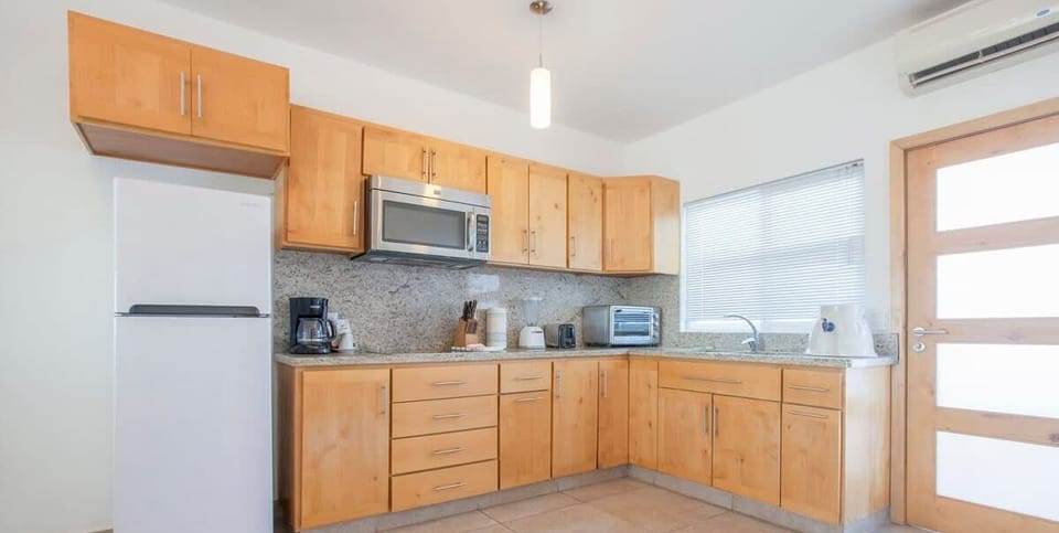 All the appliances you could need to whip up any meal!
