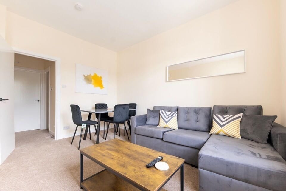 Living Room / Lounge