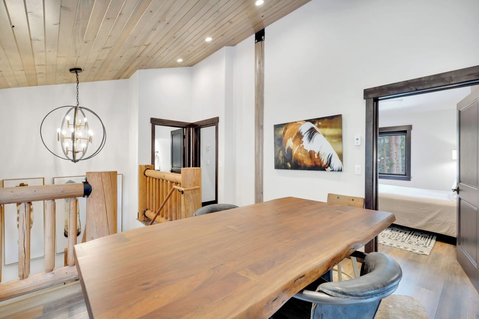 Upstairs Common Area