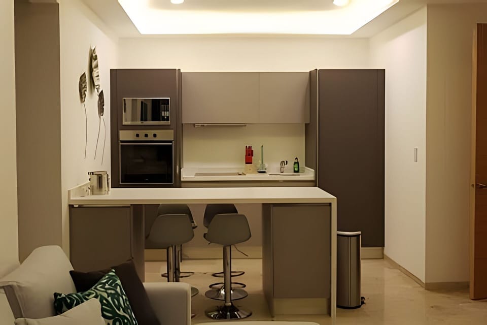 On site,Seating area,Coffee / tea facilities,Area and facilities,Kitchen or kitchenette,Decorative detail,Location,View(from property / room)