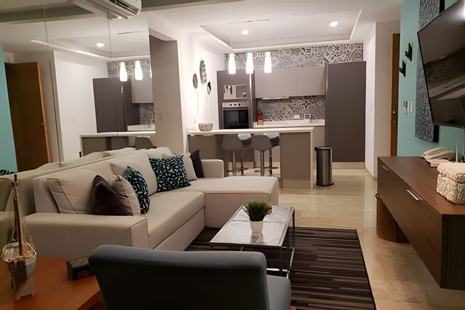 On site,Seating area,Coffee / tea facilities,Area and facilities,Decorative detail,Living Room,TV and multimedia,Location,View(from property / room)