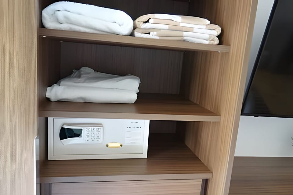On site,Area and facilities,Location,View(from property / room)