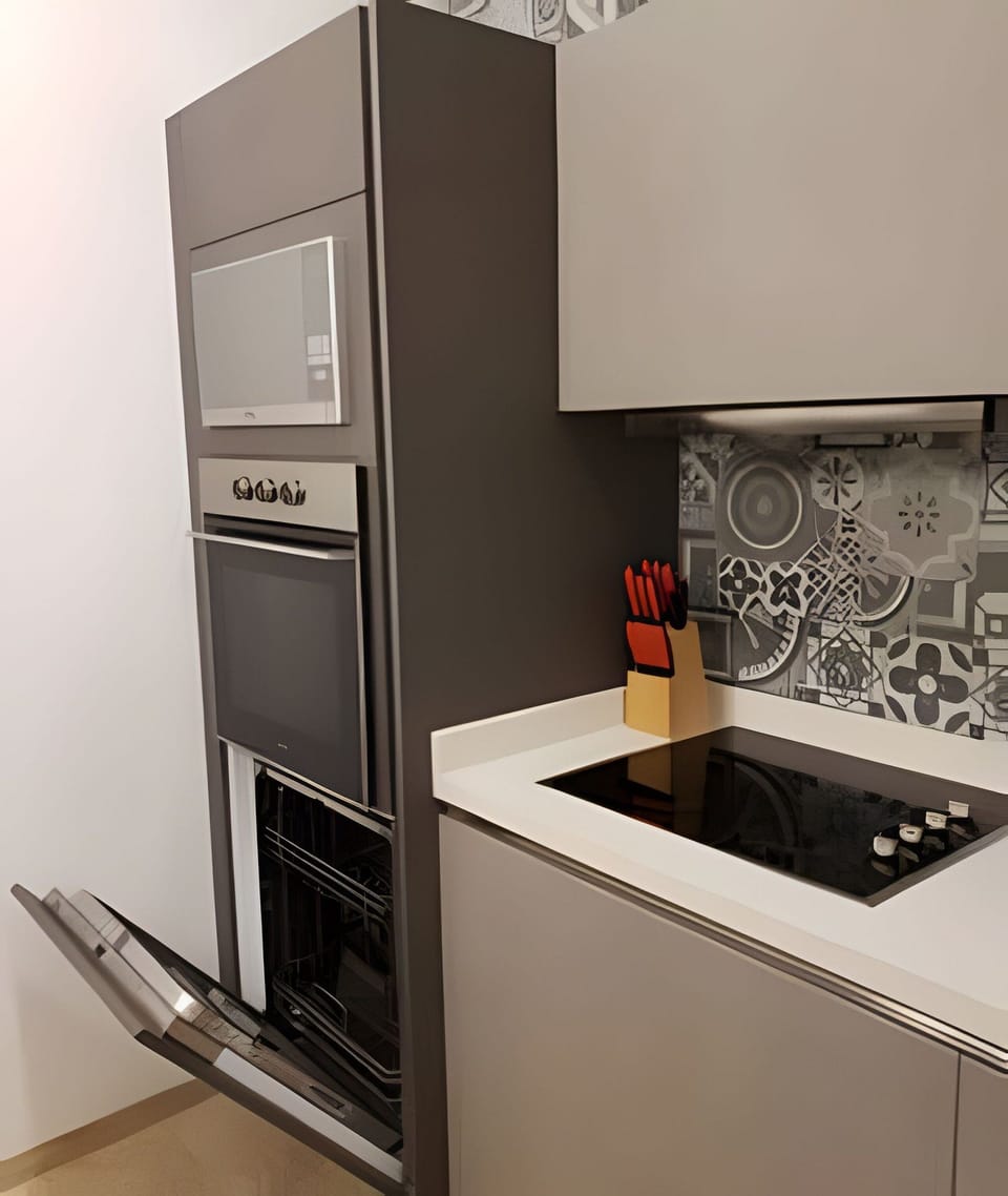 On site,Seating area,Coffee / tea facilities,Area and facilities,Kitchen or kitchenette,Decorative detail,Location,View(from property / room)