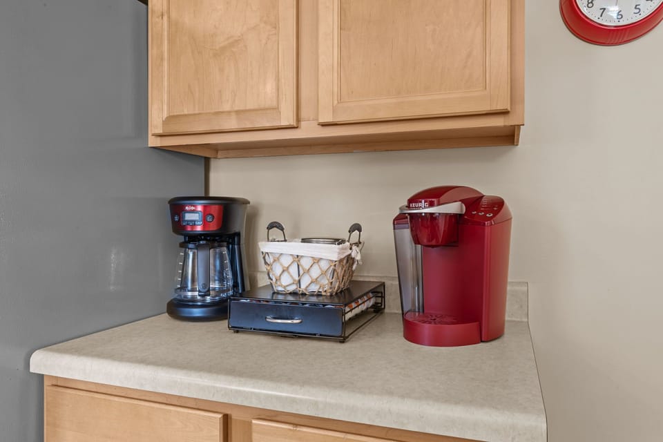 Keurig & Drip Coffee and Coffee Supplies