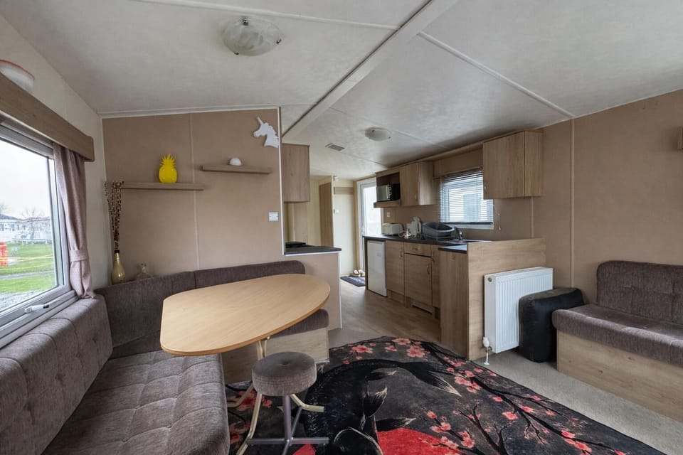 This August bank holiday, treat your family to a dog friendly holiday at Naze Marine Holiday Park Essex, where you can relax in the living room in a caravan after exploring Ipswich Town and Cineworld Ipswich.