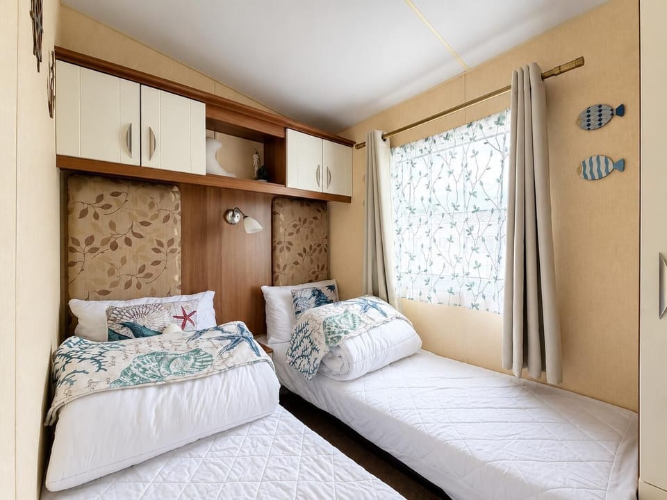 Everyone can return to these comfortable accommodations and unwind together.