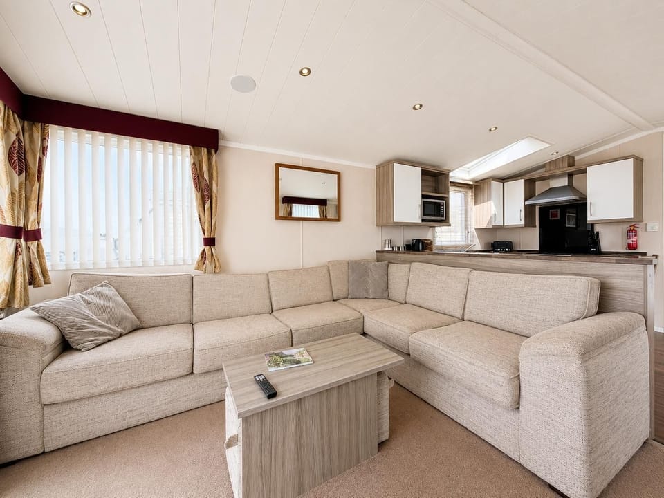 Located in Pakefield, Suffolk, UK, this holiday park is perfect for last minute weekend getaways, offering stunning views of the Suffolk coast and family-friendly accommodations.
