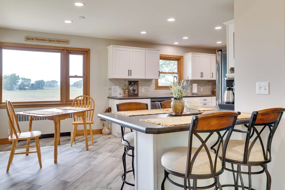 Dining Area | Dishware & Flatware