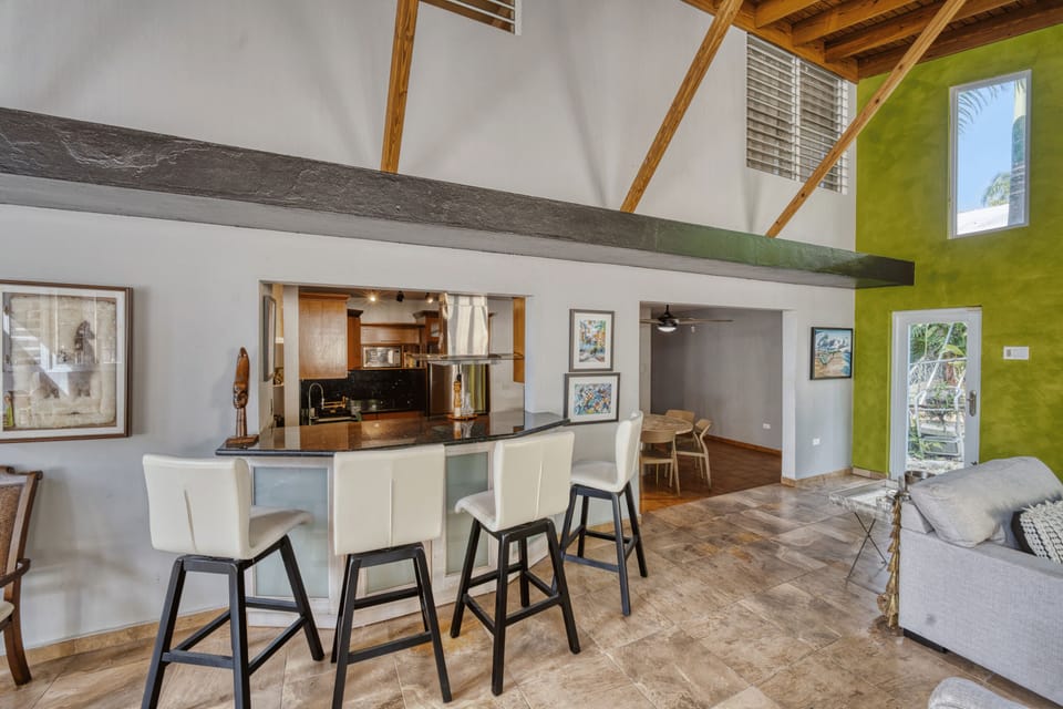 Breakfast nook
