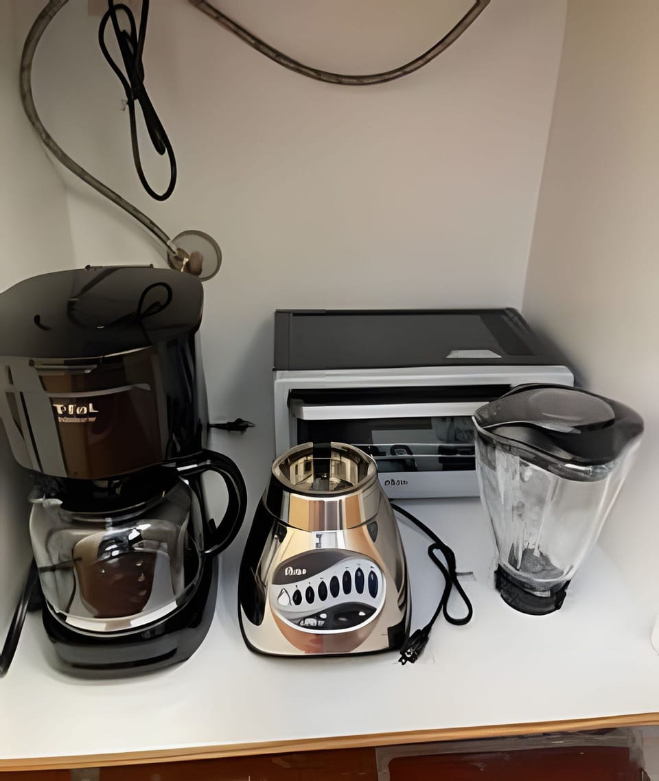 On site,Area and facilities,Kitchen or kitchenette,Location