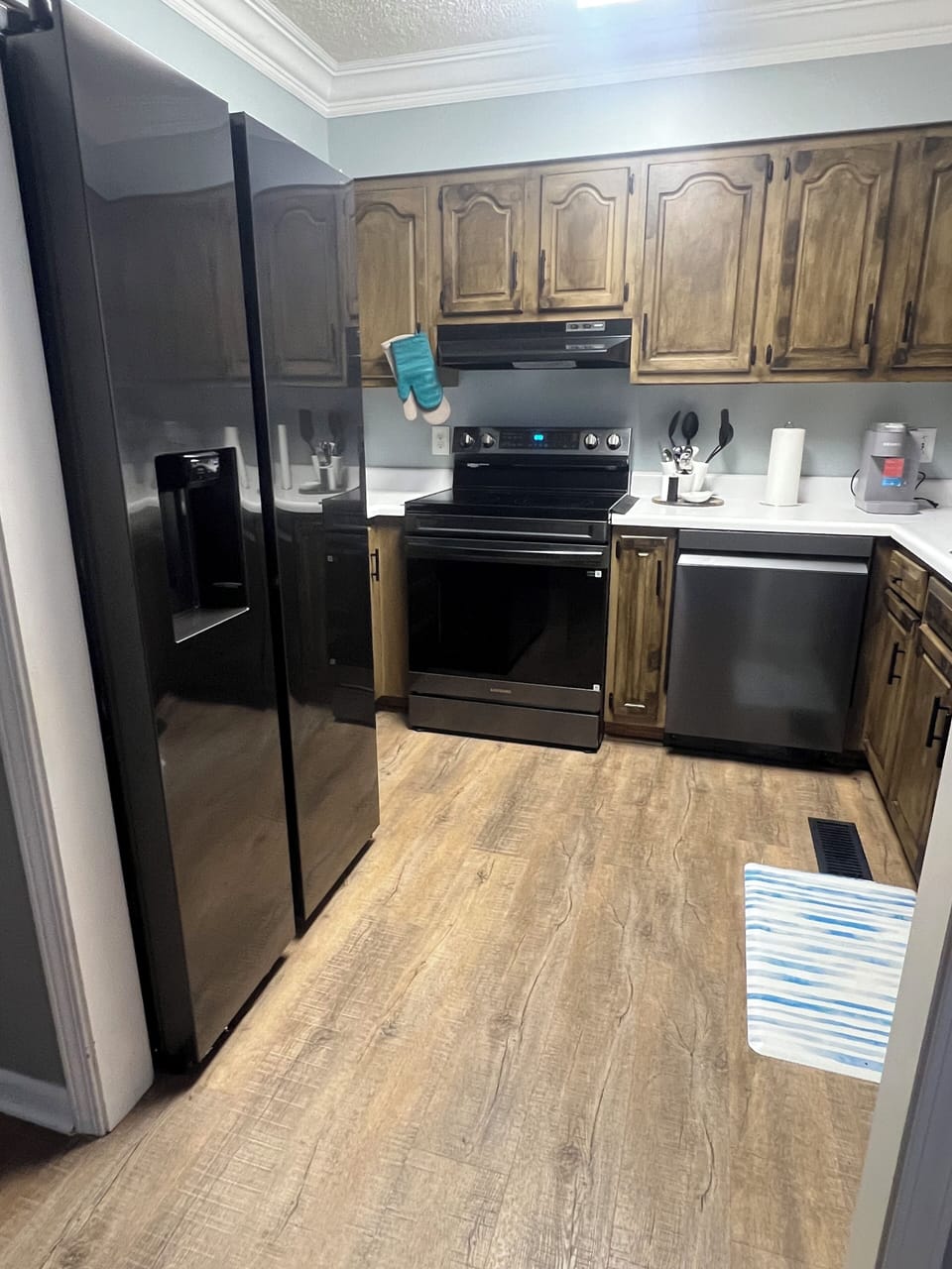 New black stainless Samsung appliances