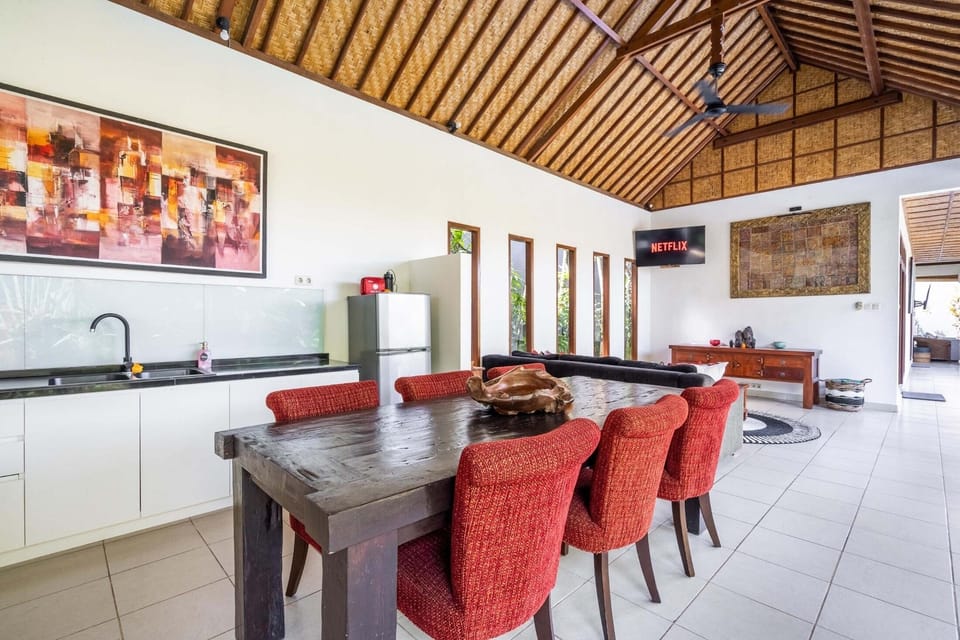 Dining area,Kitchen