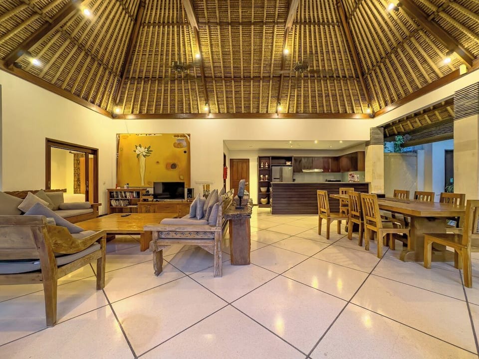 Villa Cinta 5BR Private Pool VIlla by Villa Bugis (186)