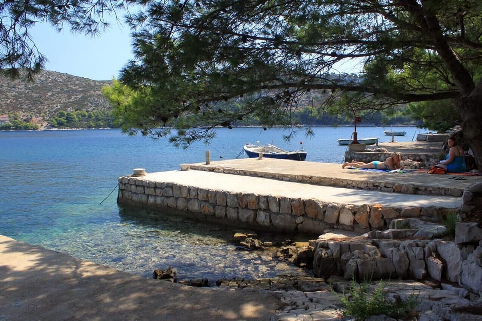 Nearby beaches