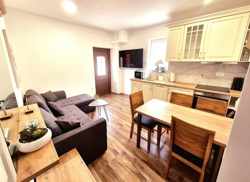 Living room 1