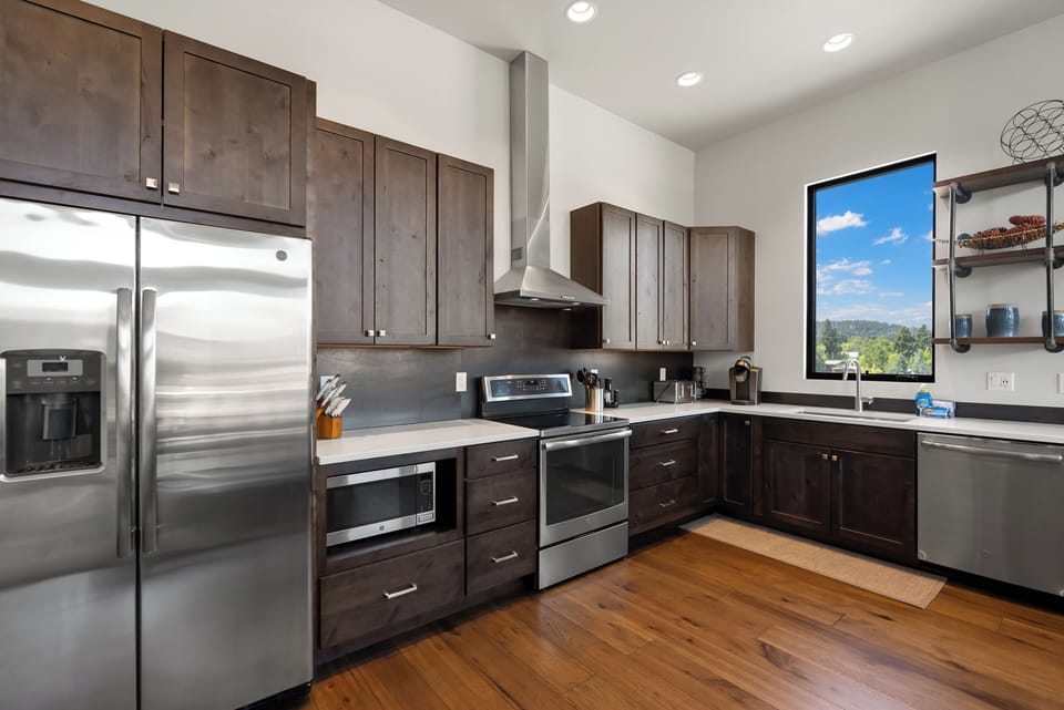10-OmnivistaPro - 139 E Second St, Unit 301-10