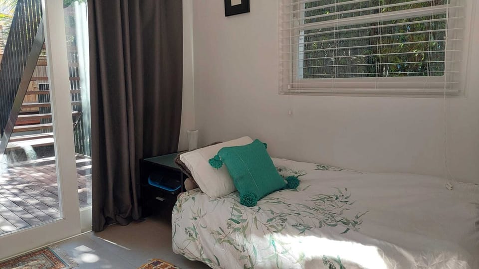 Third bedroom with sofa that converts to a single bed