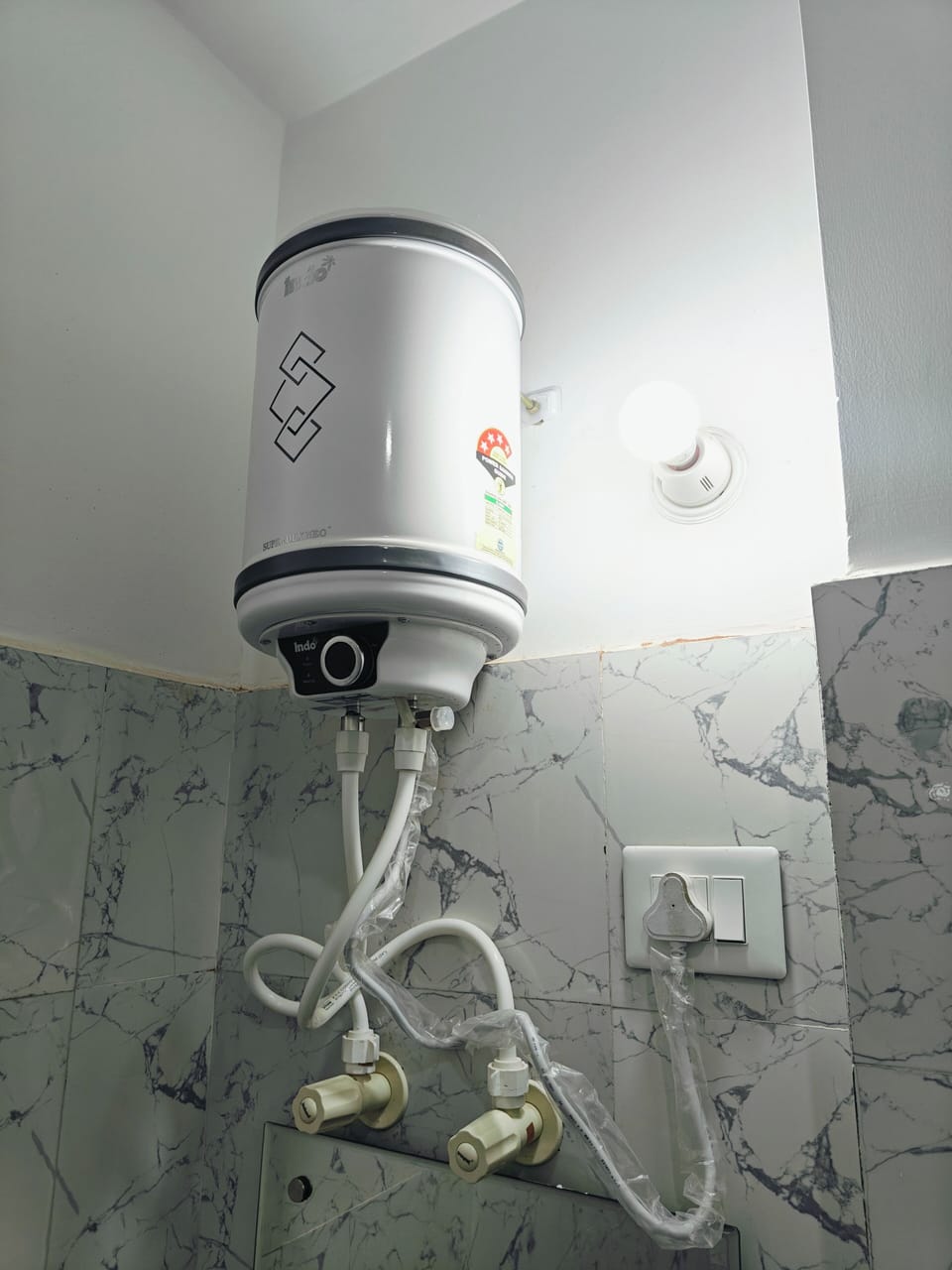 Bathroom amenities