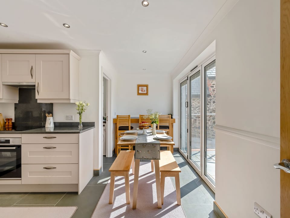 Kitchen/diner | The Dairy - Devon Farm Holidays, Crediton