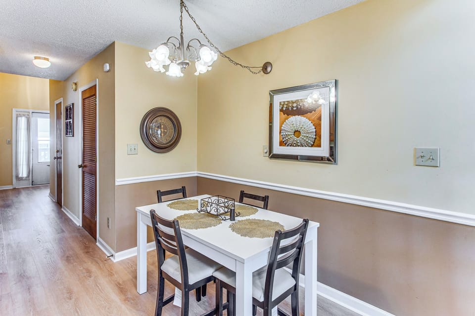 Dining Table | Dishware & Flatware | 1st Floor