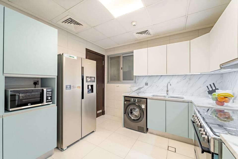 Gourmet Kitchen: Cook up a storm with modern appliances and sleek marble accents!