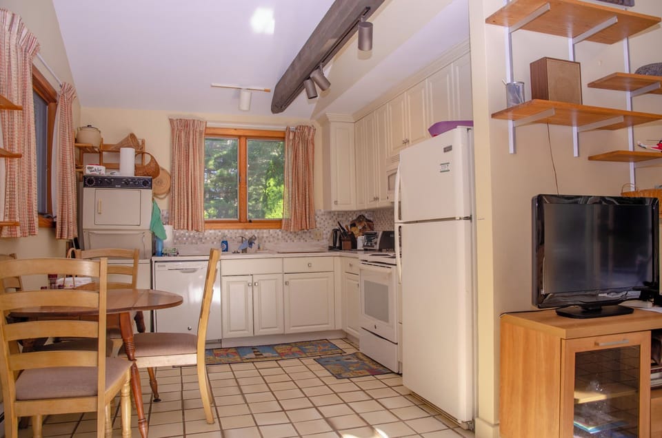 Kitchen, Dining Area and Stackable Washer 