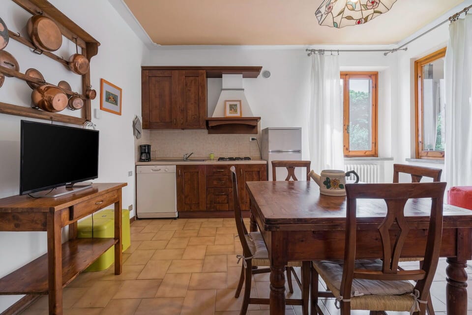 Autumn, Kitchen, Spring, Summer