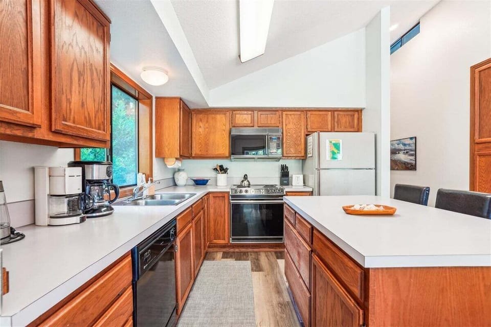 Kitchen at Sandcastle Spirit