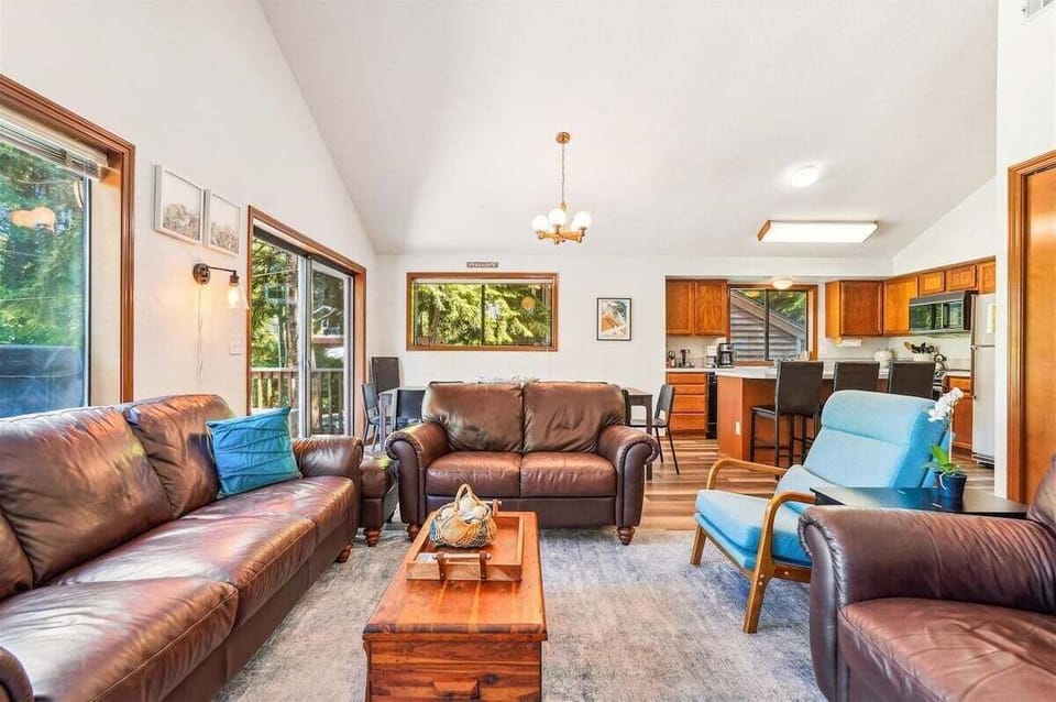 Living room at Sandcastle Spirit