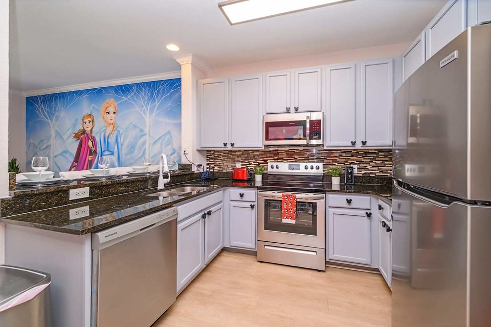 Fully Equipped Chef's Kitchen