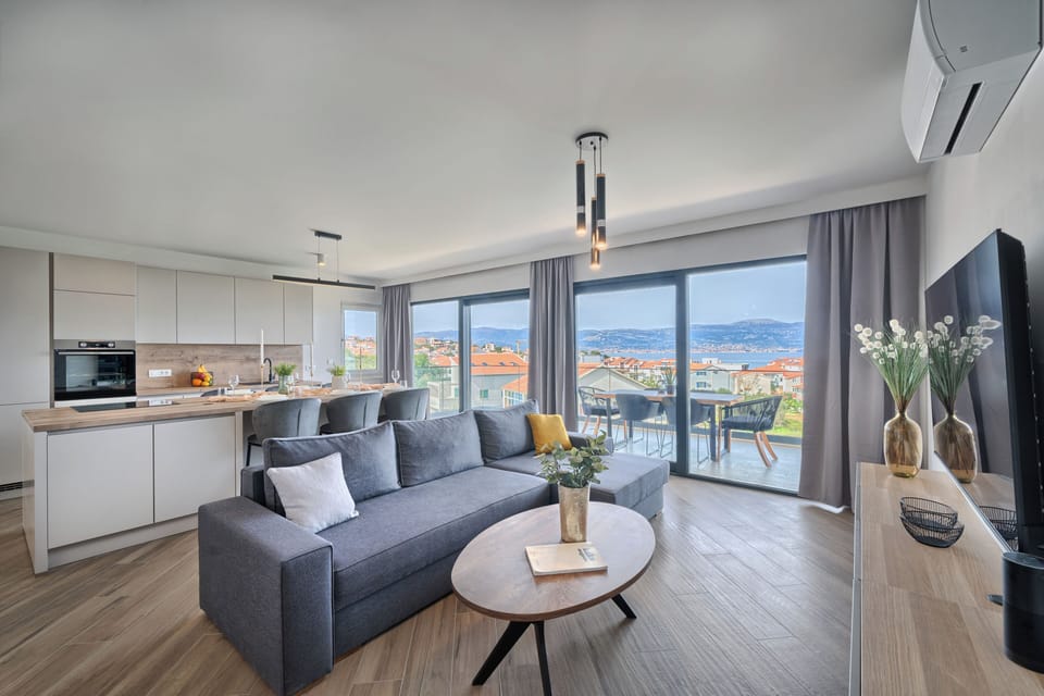 ae901c78-24ef-4d40-bd40-7d66f9523a49