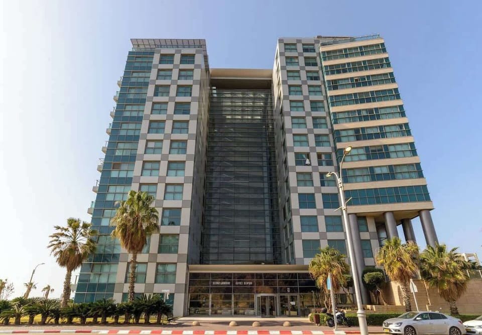 Welcome to one of Herzliya’s most iconic coastal addresses.