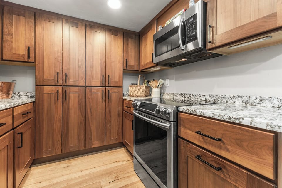 Kitchen with Refridgerator | Electric Stove | Microwave
